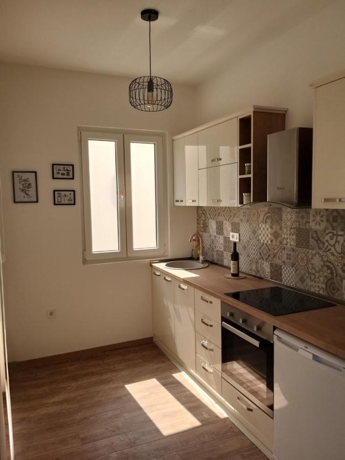 Petivat Gardens Apartment ภายนอก รูปภาพ